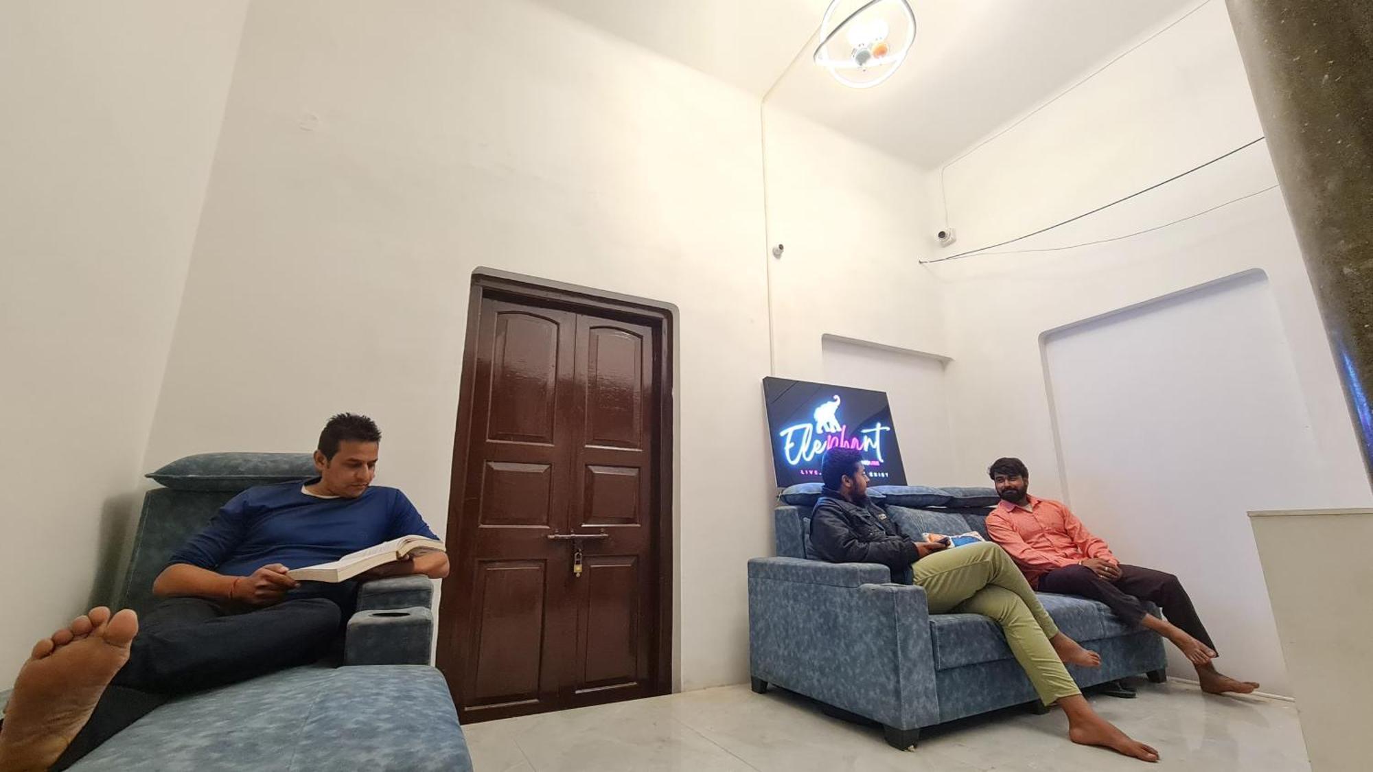 Elephant House - Boutique Stays Varanasi Ngoại thất bức ảnh