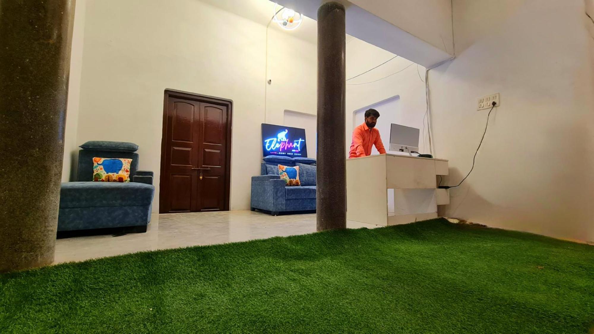 Elephant House - Boutique Stays Varanasi Ngoại thất bức ảnh